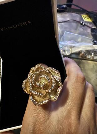 Гарний набір біжутерії прикрас