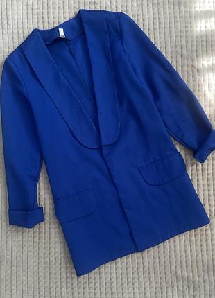 Синій піджак
