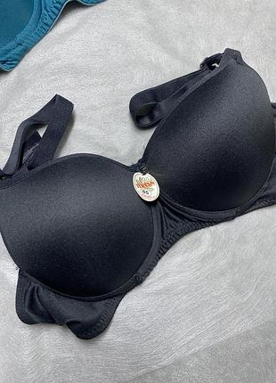 Бюстгальтери