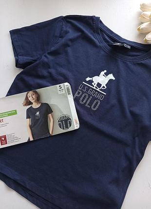 Фірмова футболка