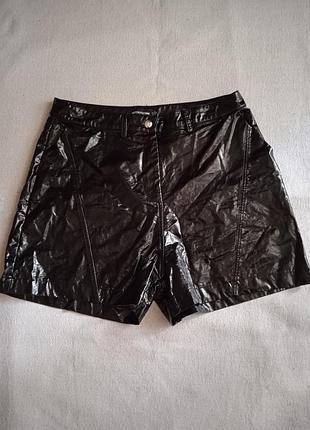 Шорты женские из эко кожи.