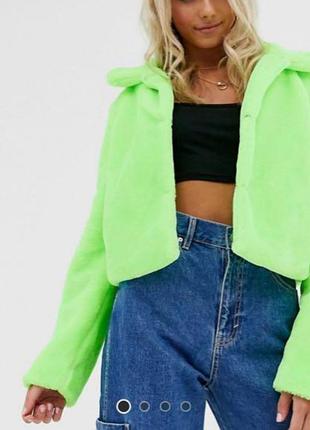 Укорочена зимова куртка шубка лаймово-кислотного кольору