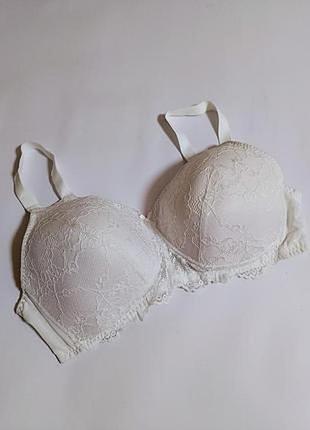 Комфортний мереживний бюстгальтер без кісточок