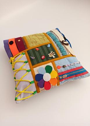 Розвиваюча іграшка бізіподушка для дітей, бізіборд