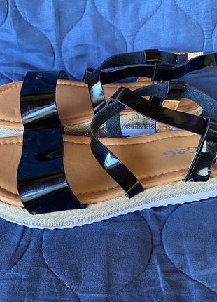 Босоніжки жіночі код 75 g2g