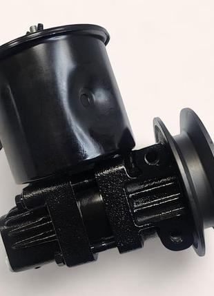 Насос гура газ 66 с бачком и шкивом / 66-3407010