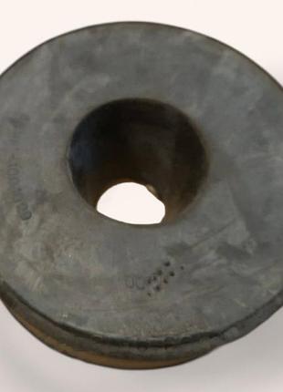 Подушка двигателя маз передняя верхняя (амортизатор балки) 64301-1001029