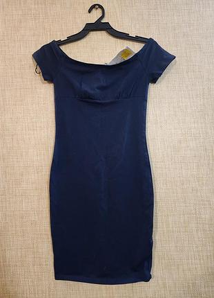 Продам трикотажное платье  terranova