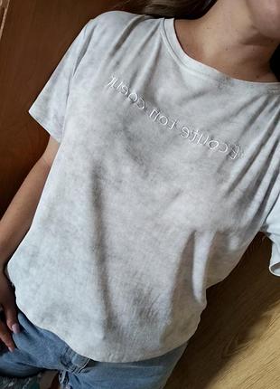 Жіноча футболка варка з написом