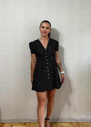 Міні сукня на ґудзиках