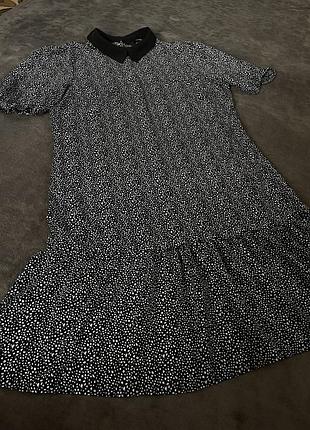 Сукня жіноча