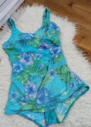 Освежающий слитный купальник с тропическим принтом