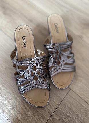 Босоніжки шкіряні шьопанці тапочки