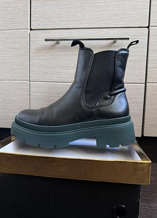 Взуття / обувь tamaris, типу zara