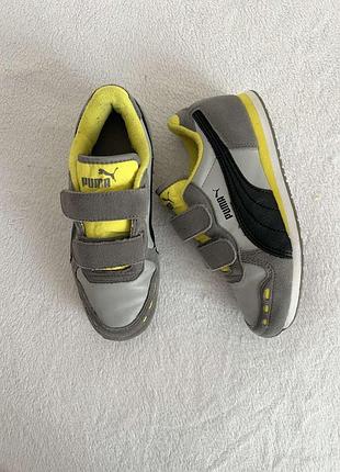 Кросівки фірми puma 33 розміри за устілкою 21,5 см.