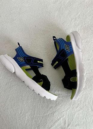 Босоніжки фірми skechers 34 розміру по устілці від краю до краю 22,5 см.