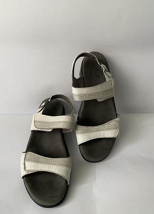 Шкіряні сандалі з анатомічною устілкою