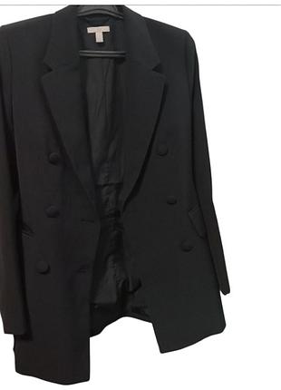 Піджак жіночий приталений із кишенями від нм