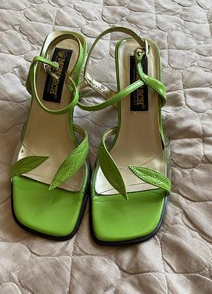 Босоніжки кислотно салатові