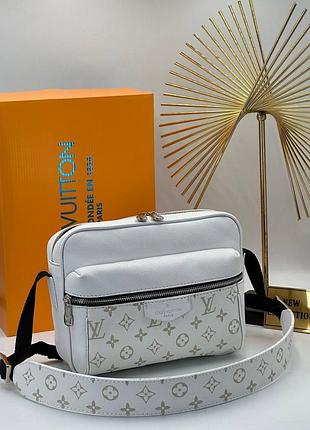 Очень стильная сумка lv