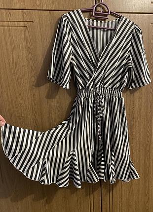 Сукня жіноча