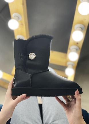 Сапоги ugg australia с пуговкой черные