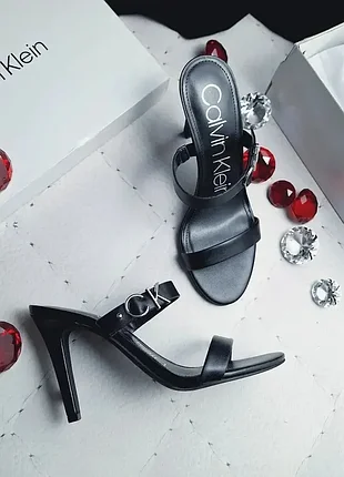 Calvin klein оригінал чорні босоніжки на високій шпильці