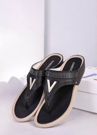 В'єтнамки жіночі чорні на танкетці б1702