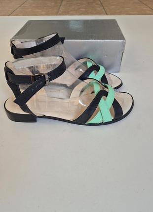 Шкіряні сандалі 43 р босоніжки