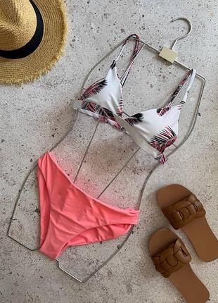 Купальник на чашках з малюнком