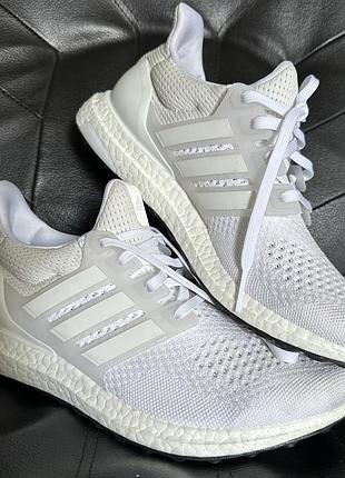 Adidas ultra boost. чоловічі кросівки. оригінал. розмір 43.1/3