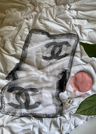 Шелковый палантин шаль платок chanel  италия 100% шелк