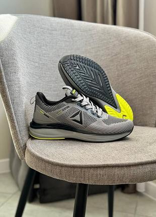 Чоловіче взуття