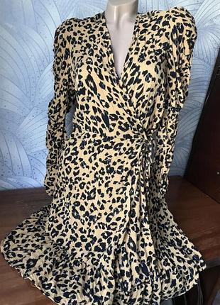 Сукня на запах