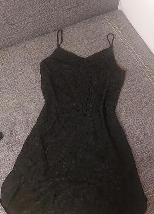 Платье в ярком дизайне