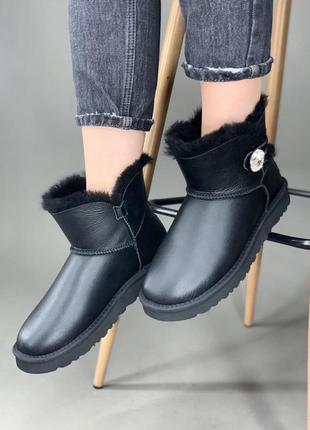 Ugg australia з пуговкою в чорному кольорі3 фото