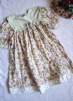 Платье с воротничком на 4/5 р