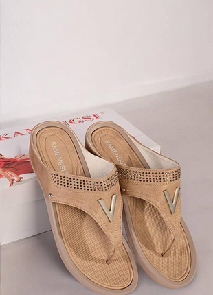 В'єтнамки жіночі бежеві на танкетці б1703