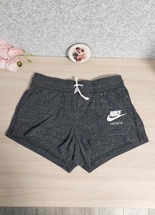 Женские серые шорты из коттона nike.