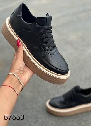 Кеди на потовщеній підошві натуральна шкіра