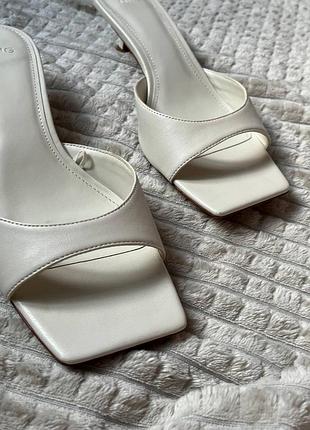 Каблук (kitten heels)