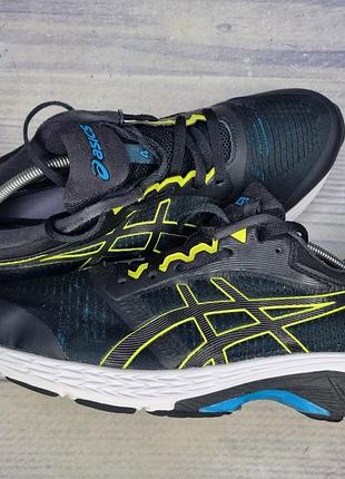 Кроссовки asics