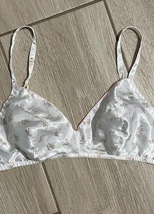 Бюсгалтер новый