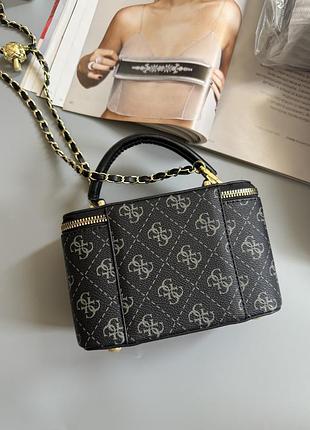 Сумка сундучок guess 2