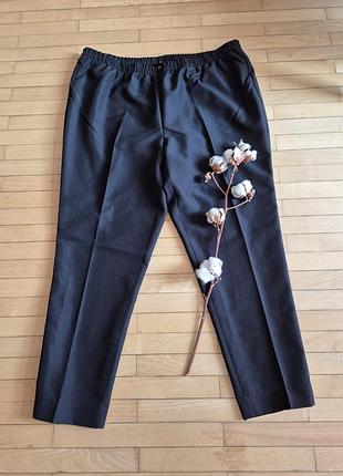 Жіночі брючні штани чорні