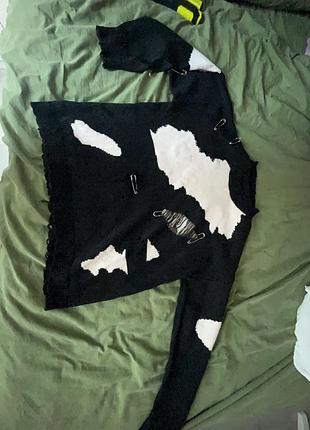 Гарна кофтинка, розмір м, б/у