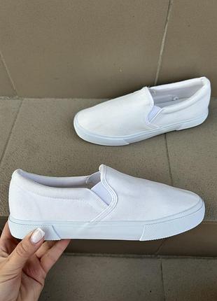 Базовые белые слипоны мокасины кеды h&m 39p