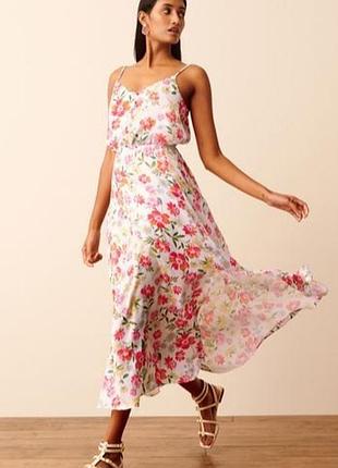 Сатинова сукня