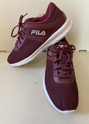 Продам чоловічі кросівки фірми fila!
