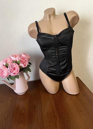 Гарний боді missguided